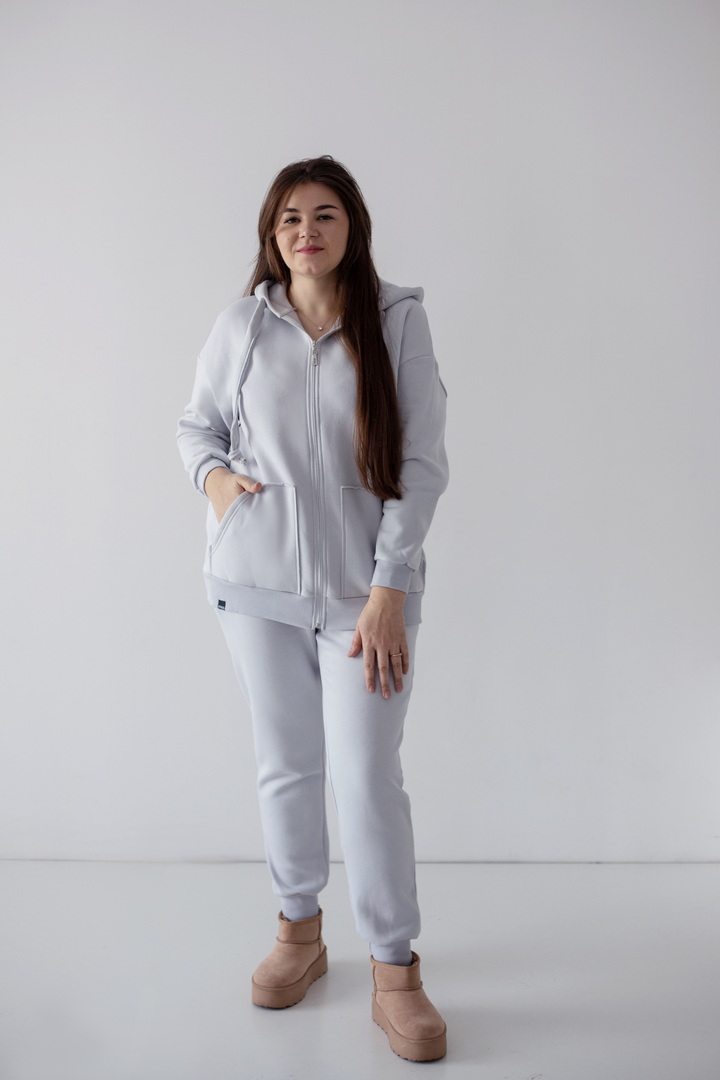 Костюм жіночий